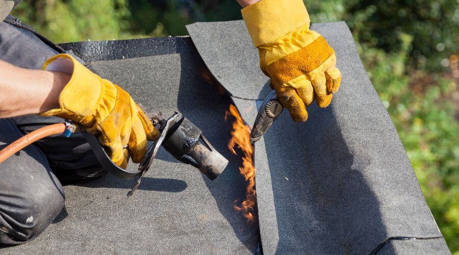 Professional residential roofers in McLean, IL